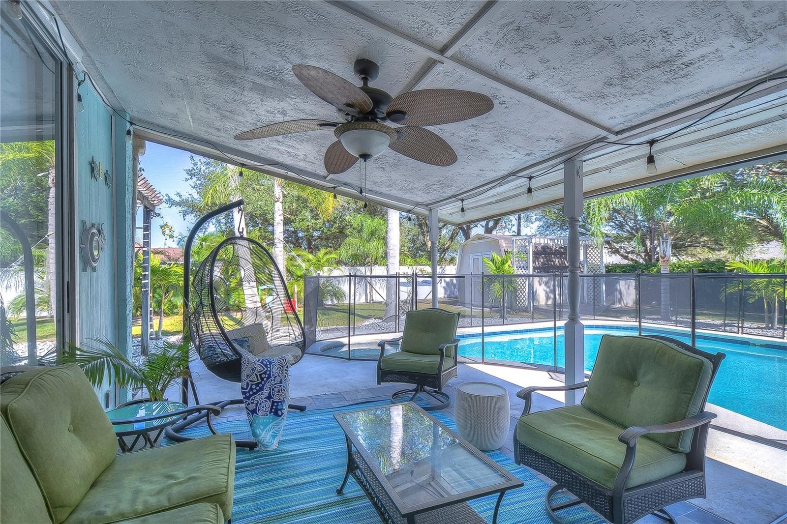 Single Family Residence at 9502 SUNNYOAK DR, RIVERVIEW, photo 33 of 57