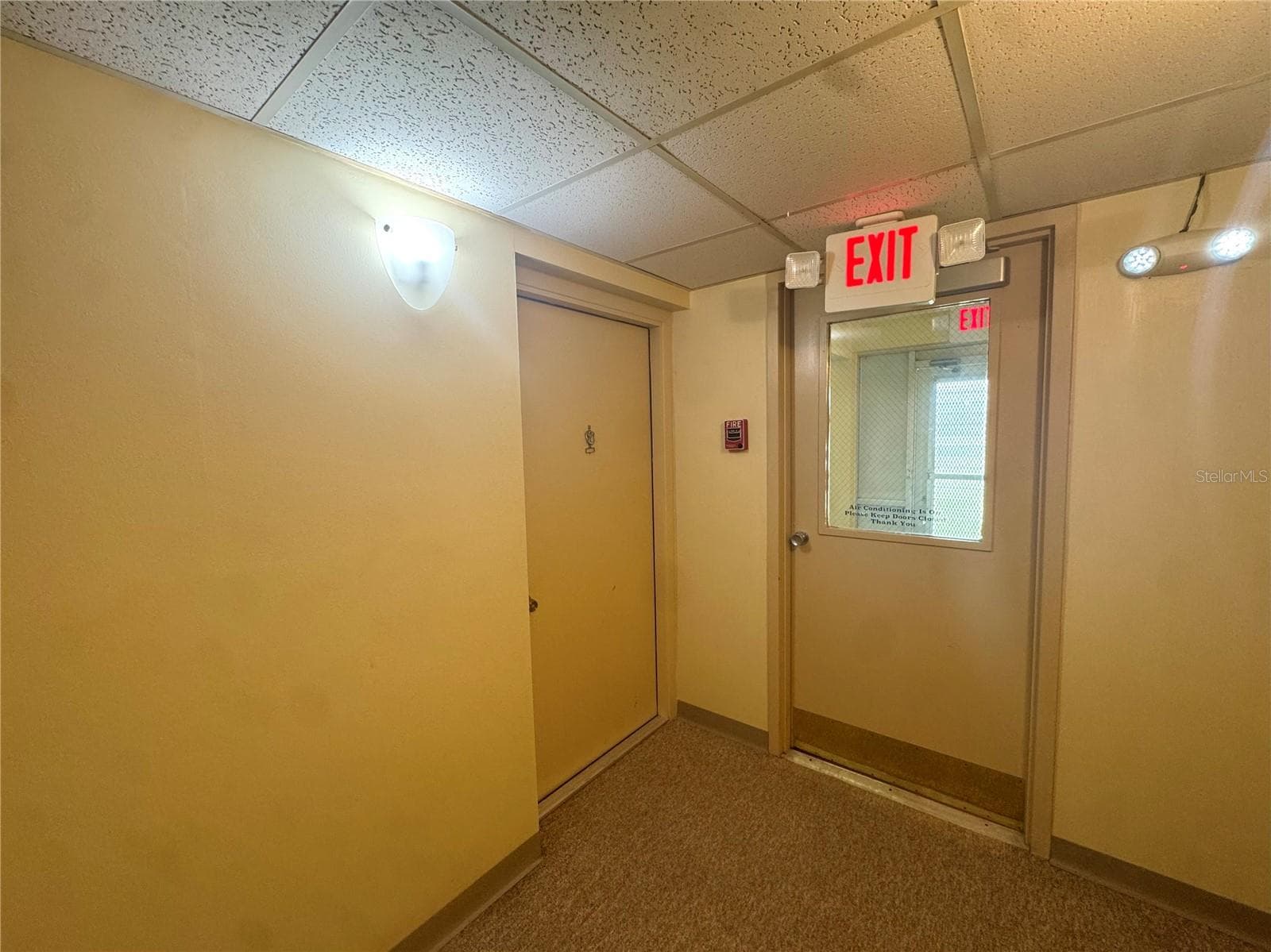 Front exterior entrance - 2437 HARBOR BLVD #110, PORT CHARLOTTE