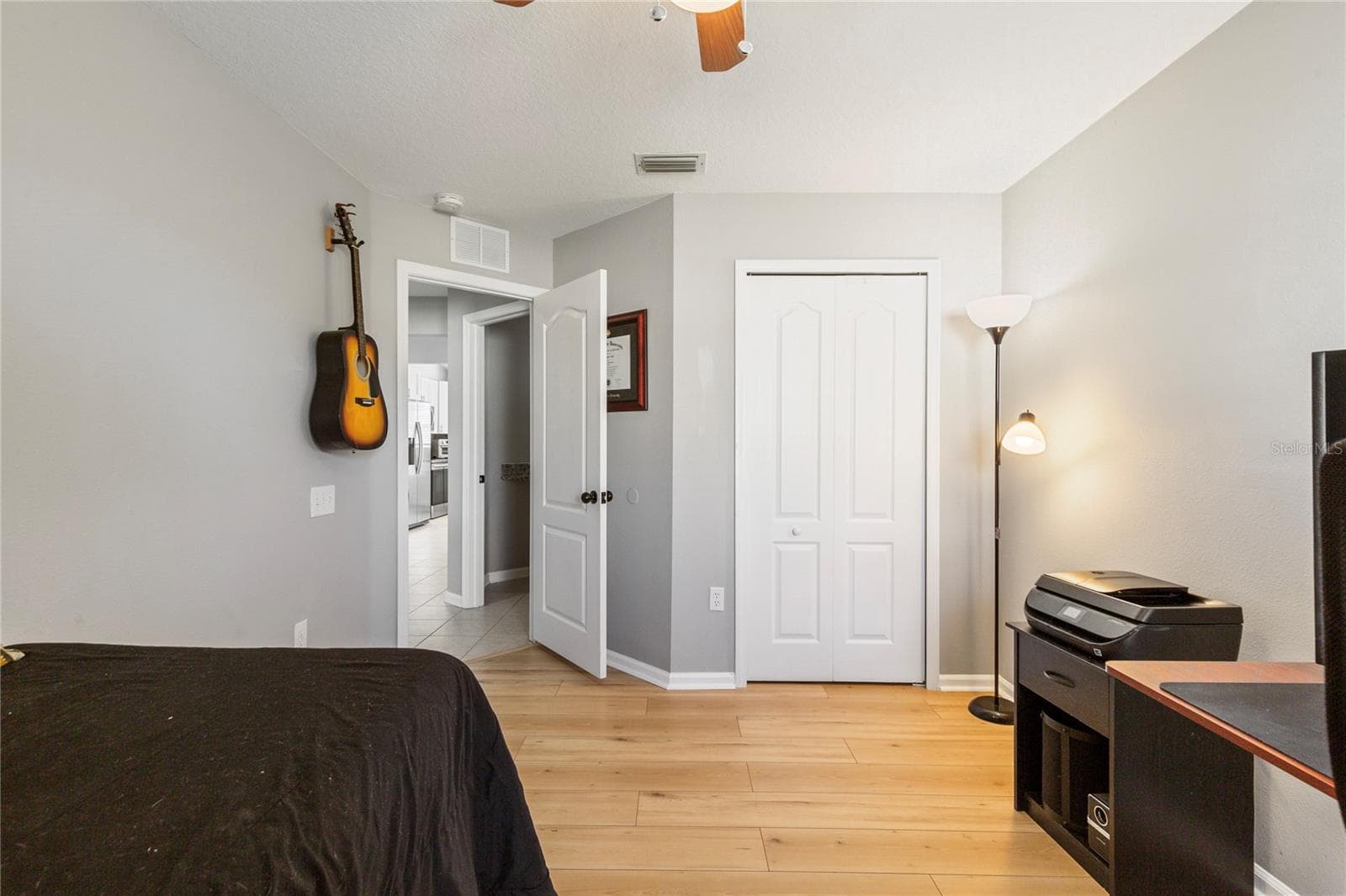 NO CARPET, lots of space - 7619 CRESCENT PALM DR, WESLEY CHAPEL