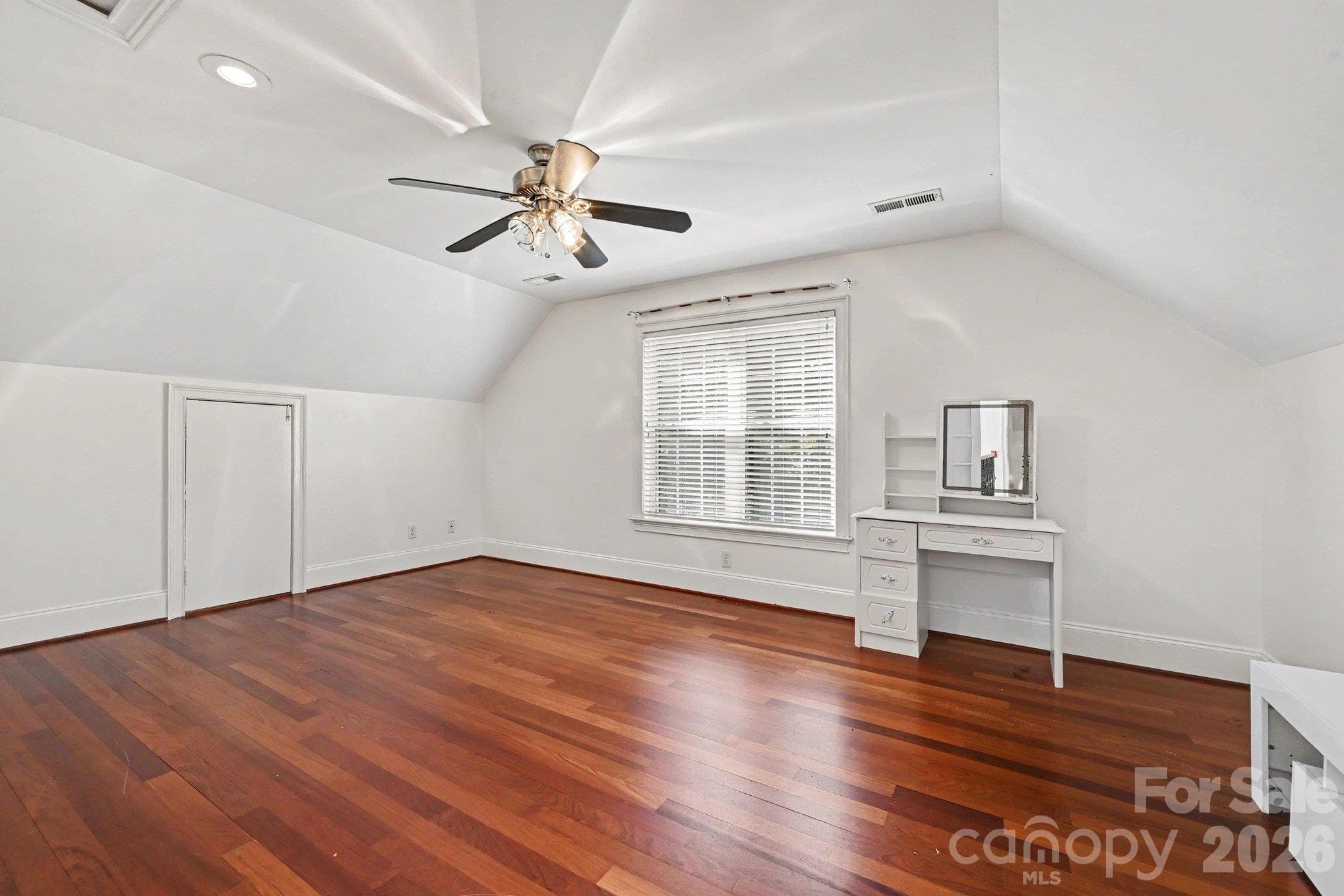 Single Family Residence at 154 Heathrow Lane, Statesville, photo 20 of 25