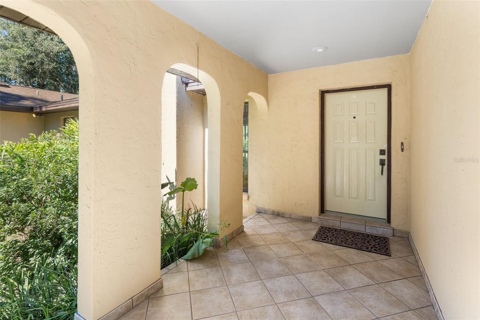 Covered entry - 5804 NW 158TH ST, ALACHUA