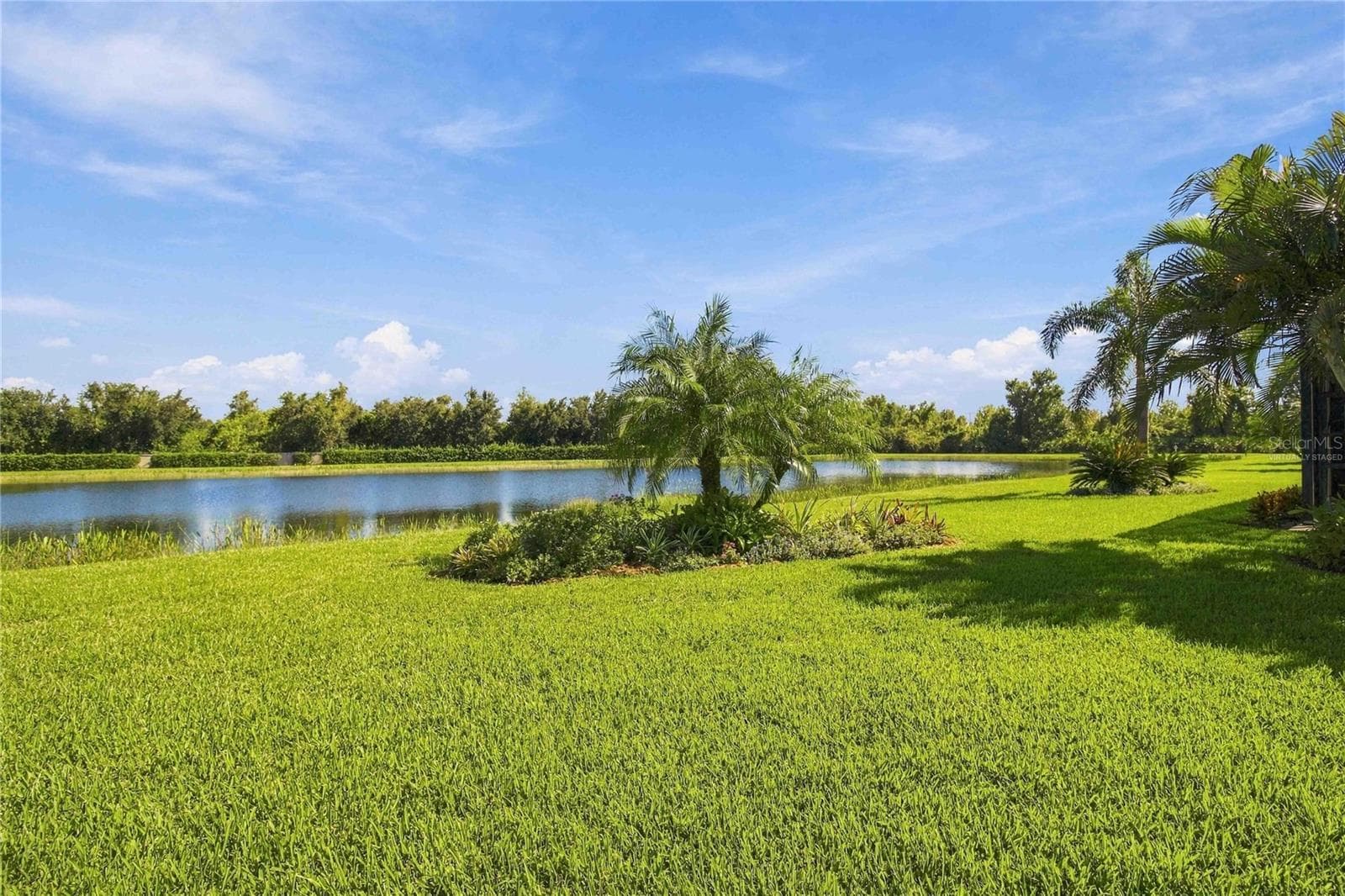 Virtually Staged - 5003 TOBERMORY WAY, BRADENTON