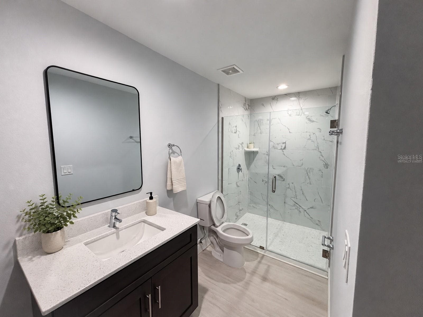 Virtually staged - 2088 FERNWOOD ST, PORT CHARLOTTE