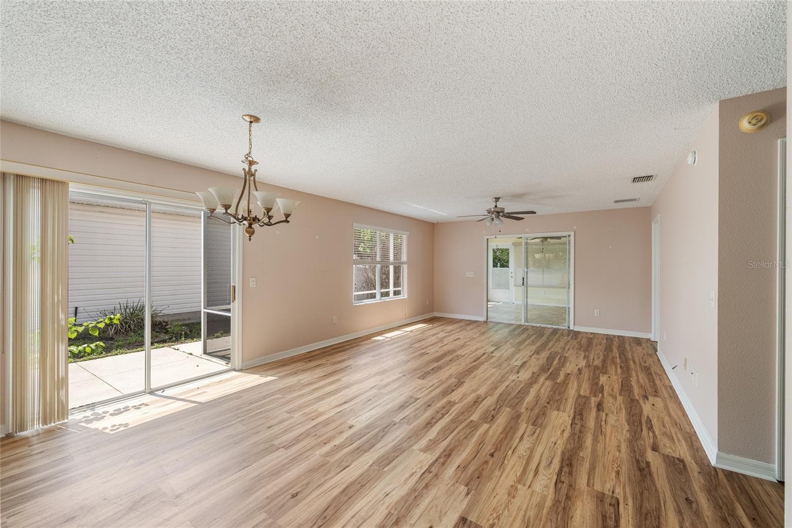 Villa at 8932 SE 168 SEDGWICK PL, THE VILLAGES, photo 5 of 36