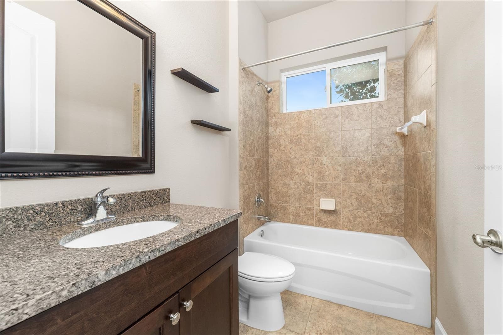 Guest bathroom - 11883 SW 28TH AVE, GAINESVILLE