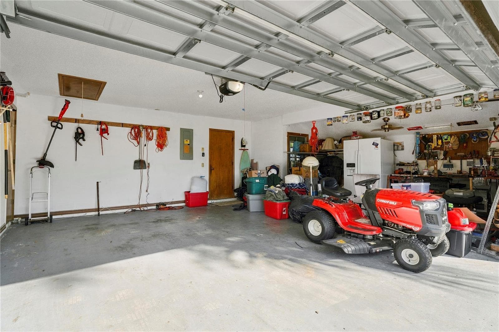 Single Family Residence at 8382 PINEWOOD AVE, BROOKSVILLE, photo 23 of 31