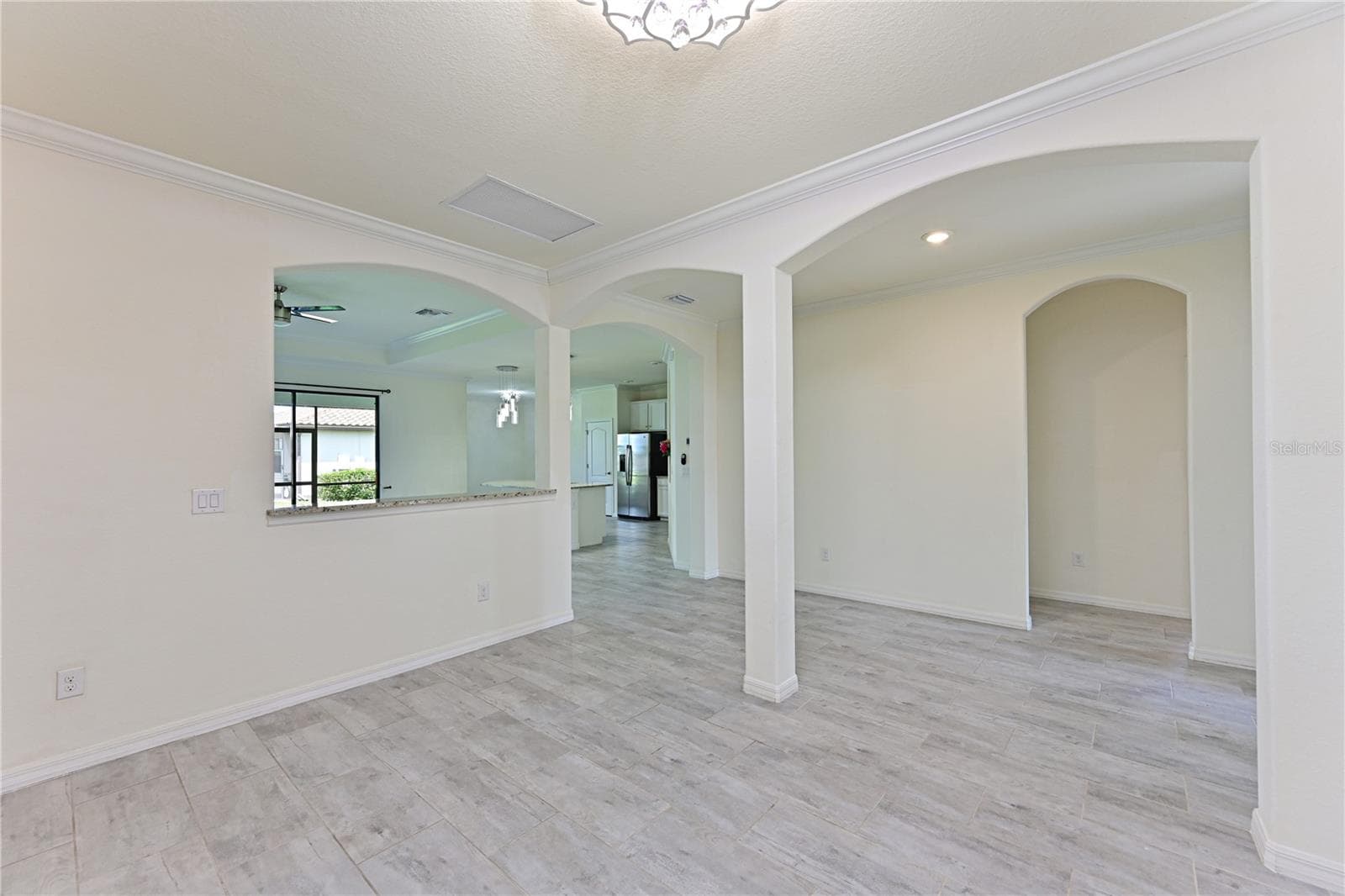 Single Family Residence at 11525 AUTUMN LEAF WAY, BRADENTON, photo 7 of 34