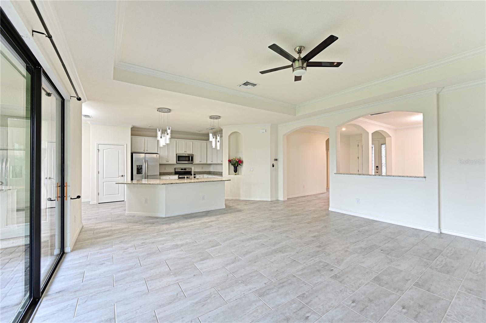 Single Family Residence at 11525 AUTUMN LEAF WAY, BRADENTON, photo 11 of 34
