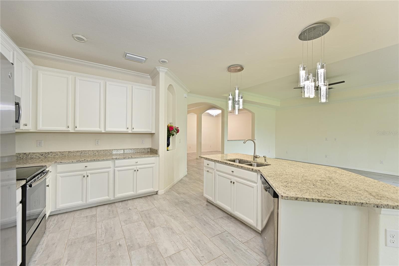 Single Family Residence at 11525 AUTUMN LEAF WAY, BRADENTON, photo 12 of 34