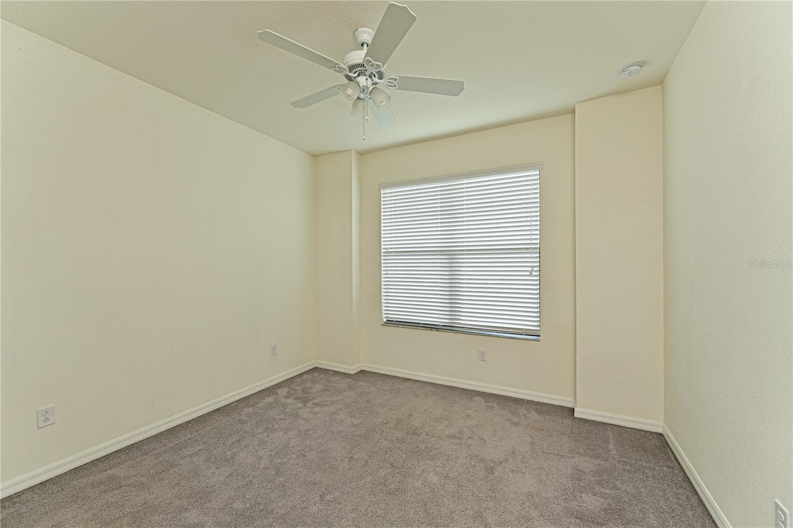 Single Family Residence at 11525 AUTUMN LEAF WAY, BRADENTON, photo 20 of 34