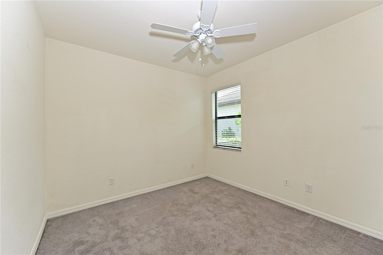 Single Family Residence at 11525 AUTUMN LEAF WAY, BRADENTON, photo 22 of 34
