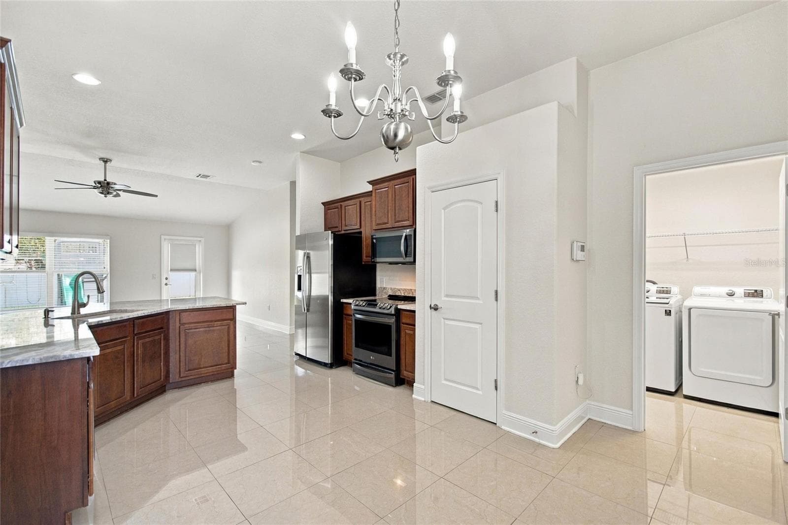 Single Family Residence at 221 MANDOLIN DR, WINTER HAVEN, photo 8 of 46