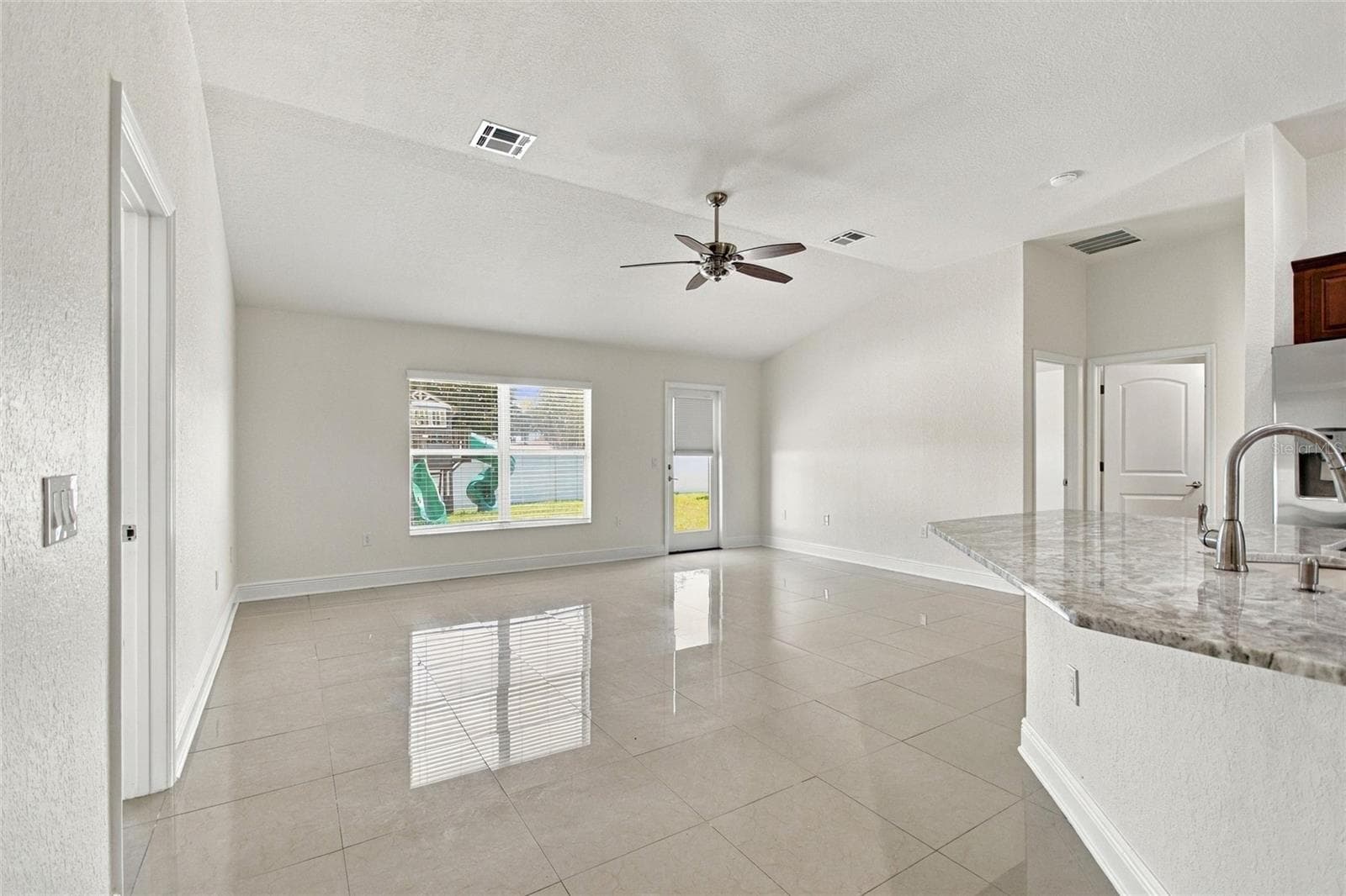 Single Family Residence at 221 MANDOLIN DR, WINTER HAVEN, photo 13 of 46