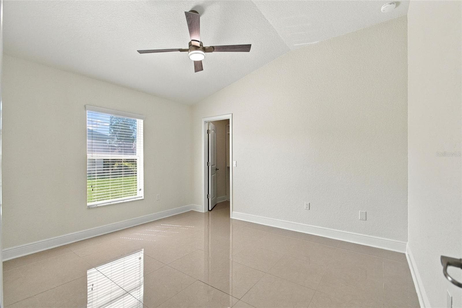 Single Family Residence at 221 MANDOLIN DR, WINTER HAVEN, photo 24 of 46