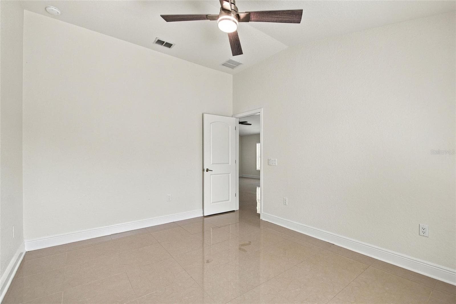 Single Family Residence at 221 MANDOLIN DR, WINTER HAVEN, photo 25 of 46