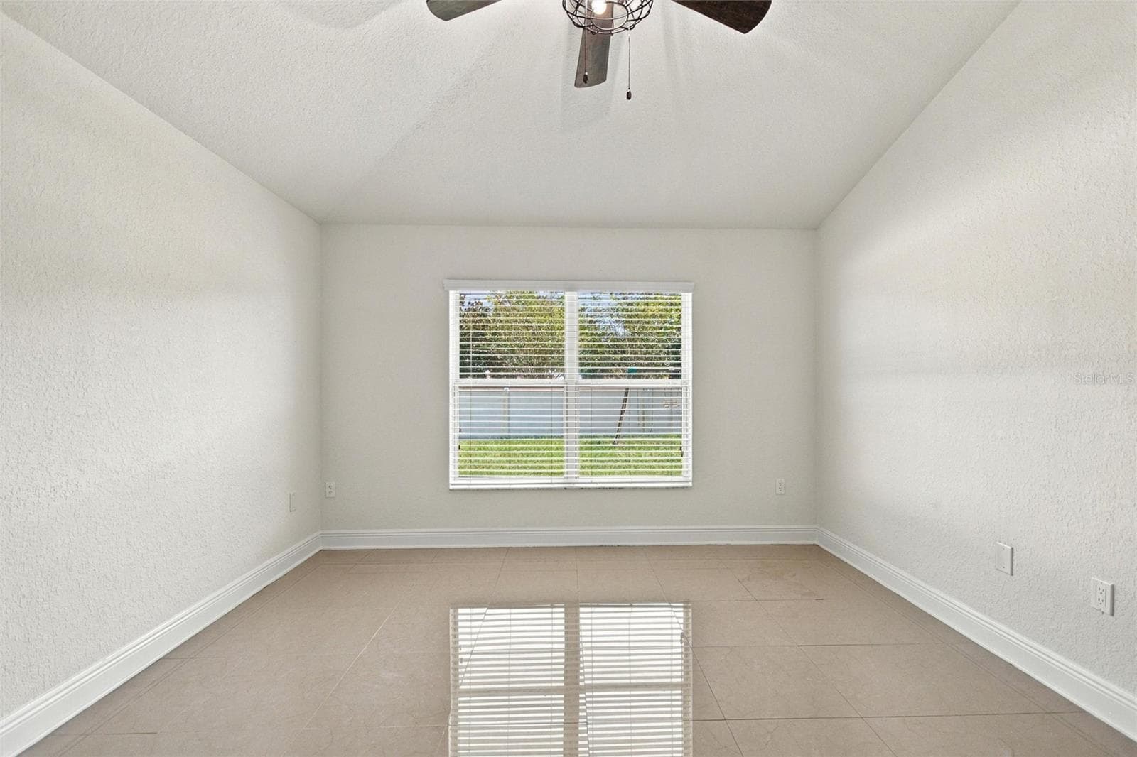 Single Family Residence at 221 MANDOLIN DR, WINTER HAVEN, photo 30 of 46