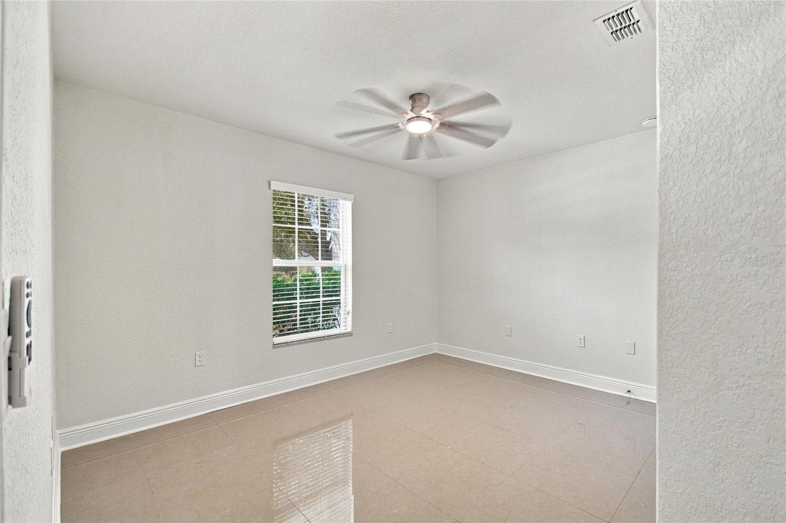 Single Family Residence at 221 MANDOLIN DR, WINTER HAVEN, photo 31 of 46
