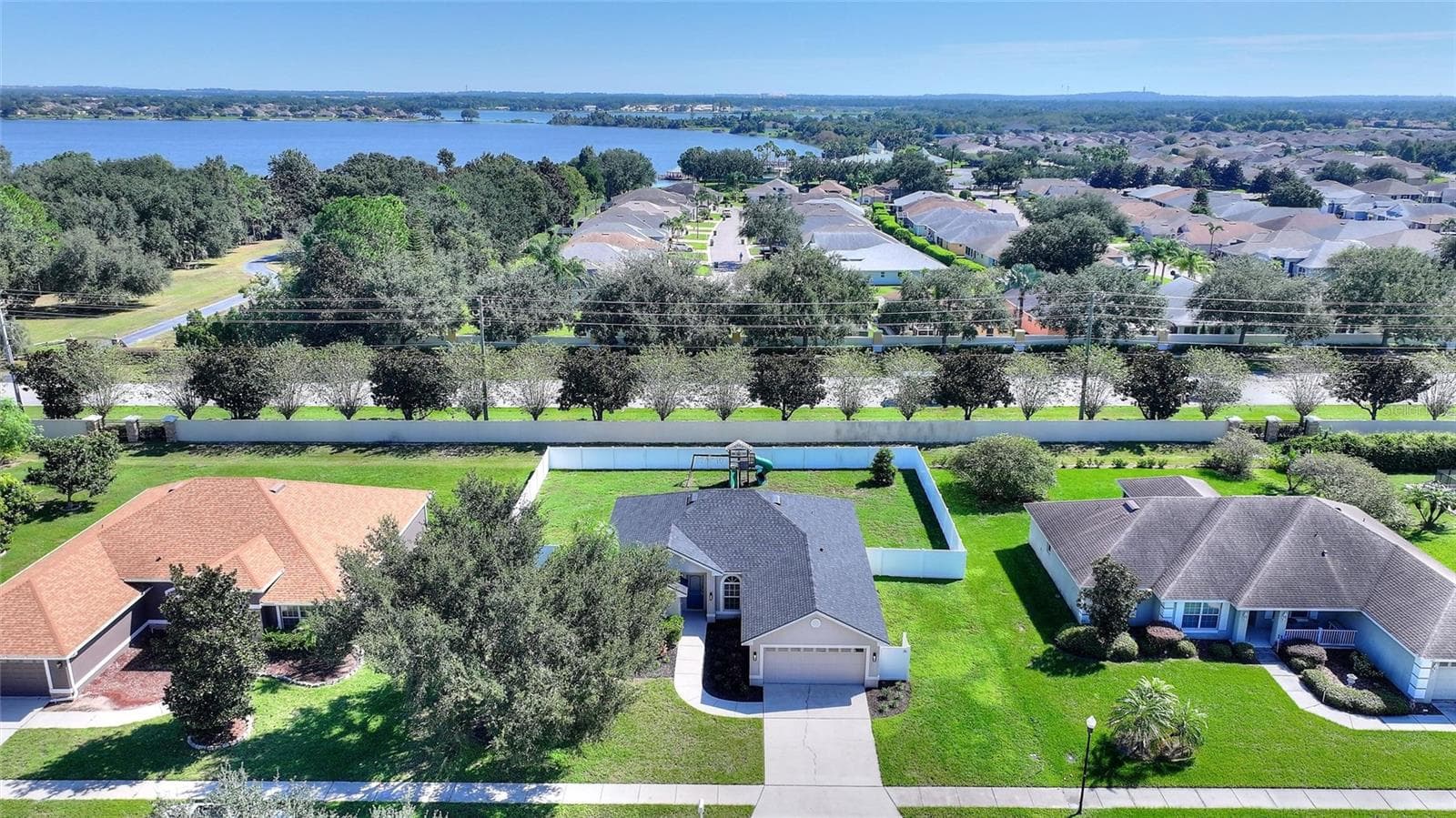 Single Family Residence at 221 MANDOLIN DR, WINTER HAVEN, photo 37 of 46