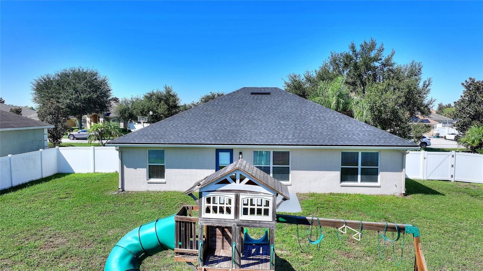 Single Family Residence at 221 MANDOLIN DR, WINTER HAVEN, photo 44 of 46