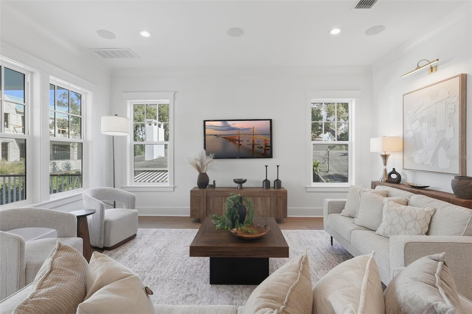Single Family Residence at 822 SNELL ISLE BLVD NE, ST PETERSBURG, photo 12 of 49