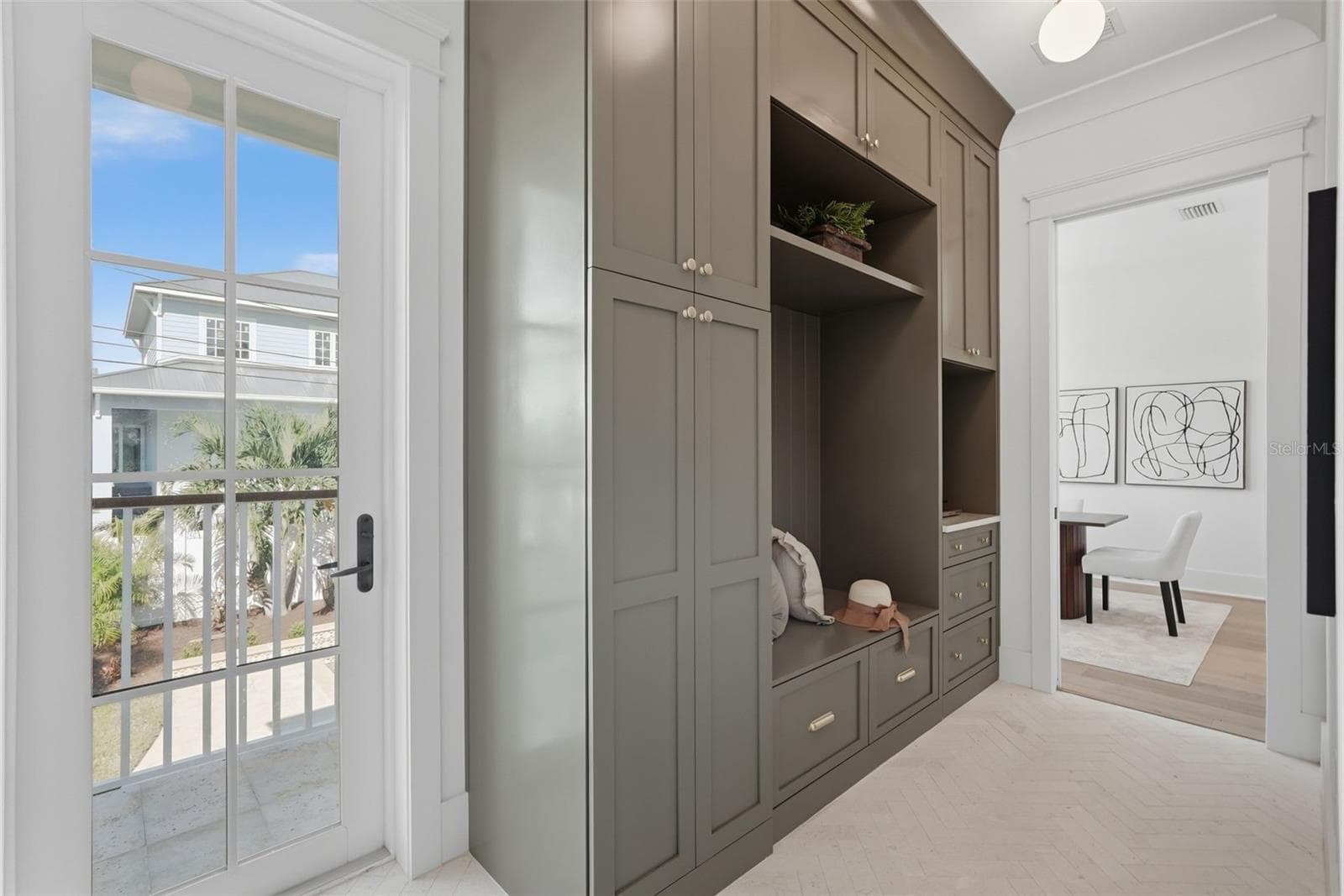 Single Family Residence at 822 SNELL ISLE BLVD NE, ST PETERSBURG, photo 21 of 49
