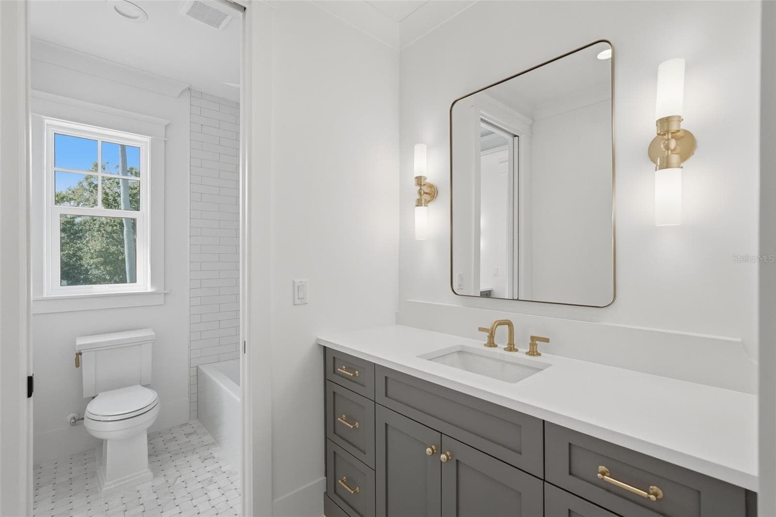 Single Family Residence at 822 SNELL ISLE BLVD NE, ST PETERSBURG, photo 45 of 49