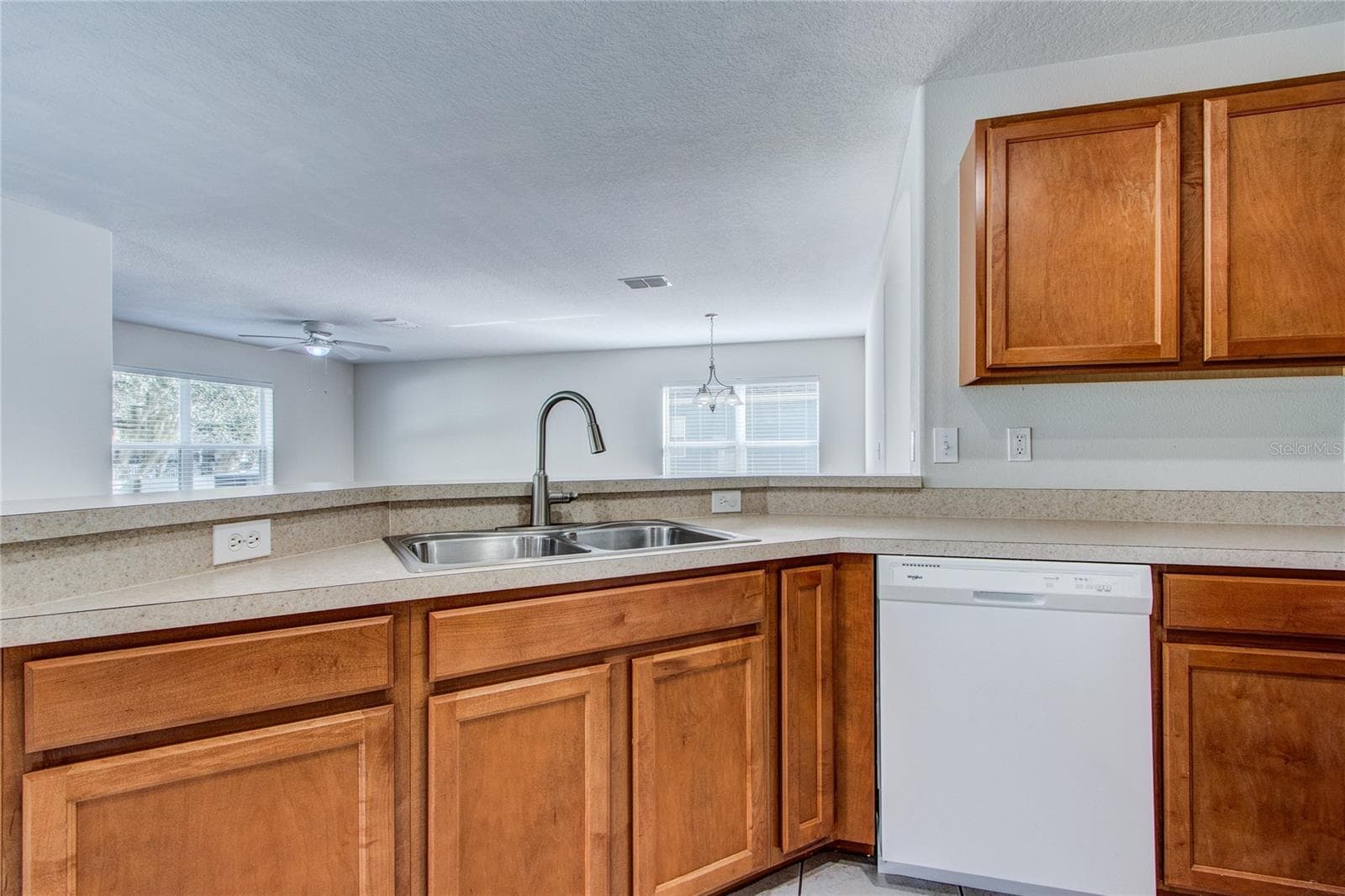Single Family Residence at 3323 WHITLEY BAY CT, LAND O LAKES, photo 21 of 99