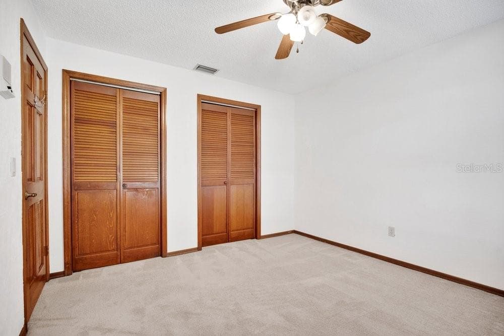 Double Reach-in Closets - 902 VICKSBURG STREET ST, DELTONA