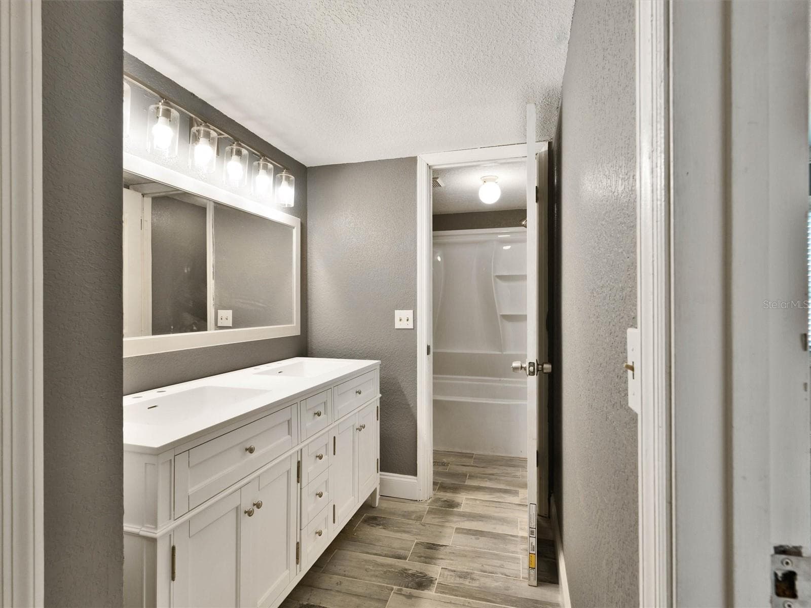 Single Family Residence at 1879 KAMLER AVE, ORLANDO, photo 17 of 43
