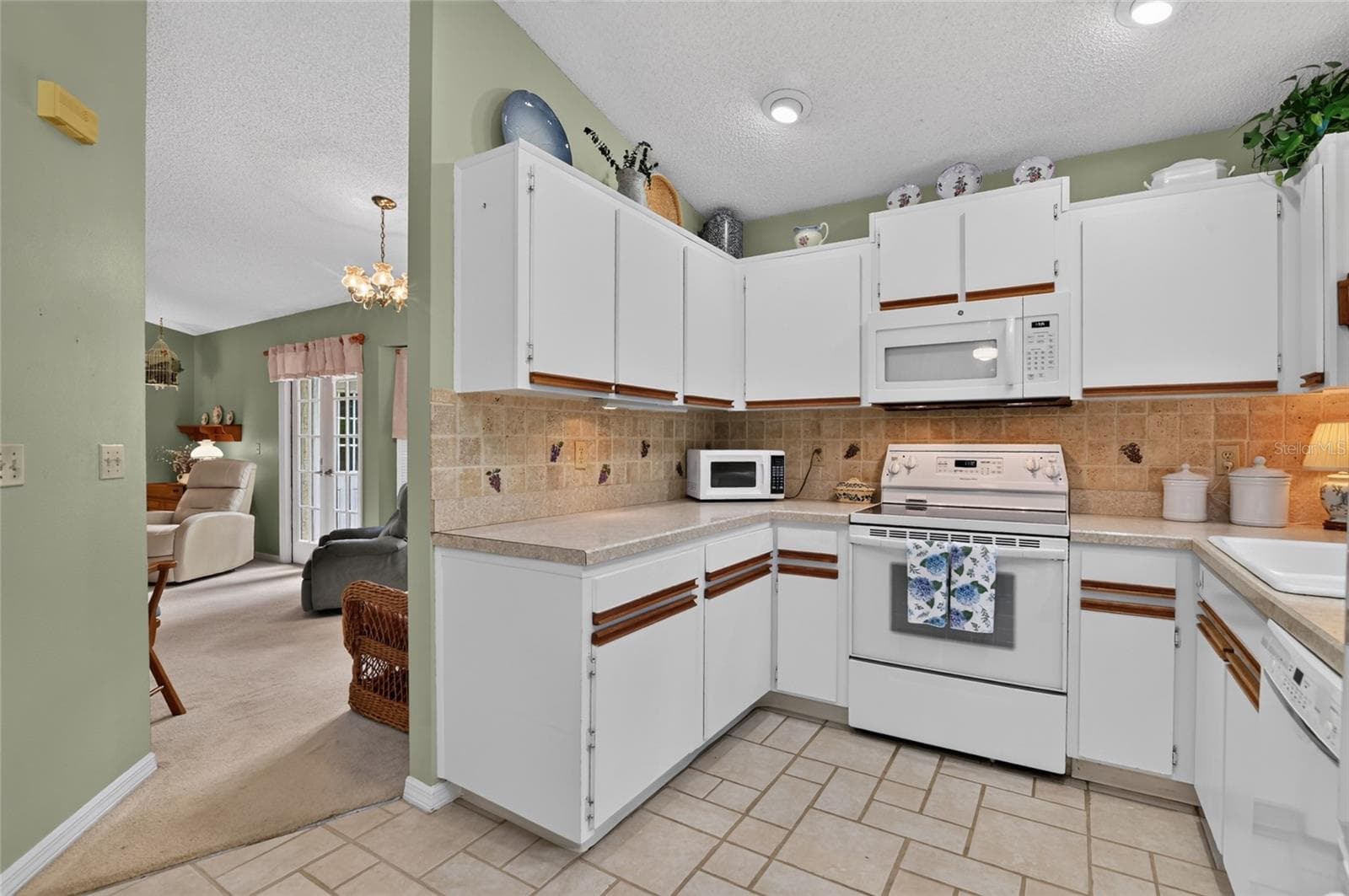 Kitchen - 3545 BRISTLECONE CT, KISSIMMEE