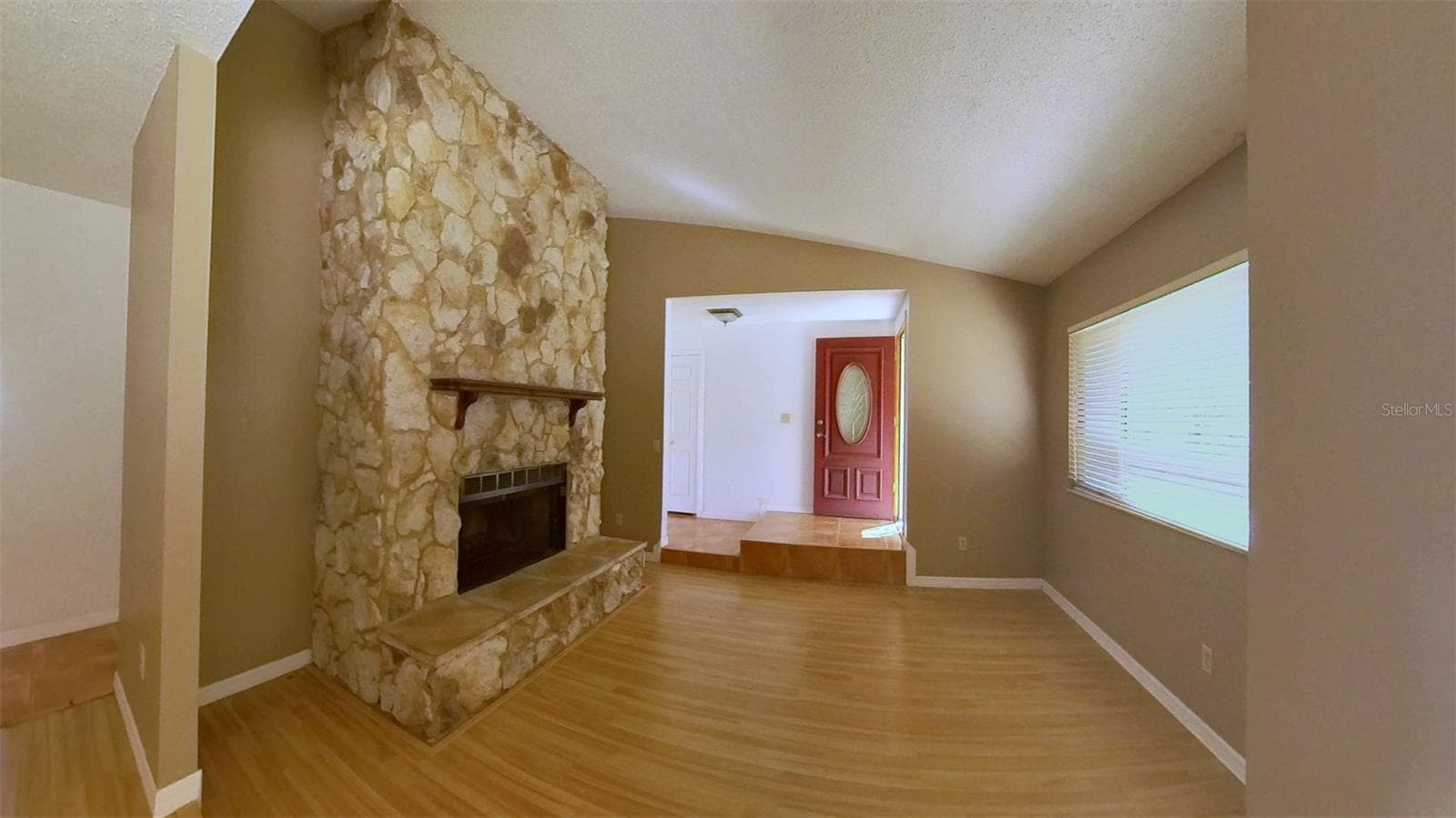 Living Room - 108 TIPPERARY DR, LAKE MARY