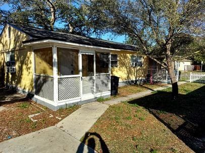 Quadruplex at 1139 40TH ST S, ST PETERSBURG, photo 5 of 19