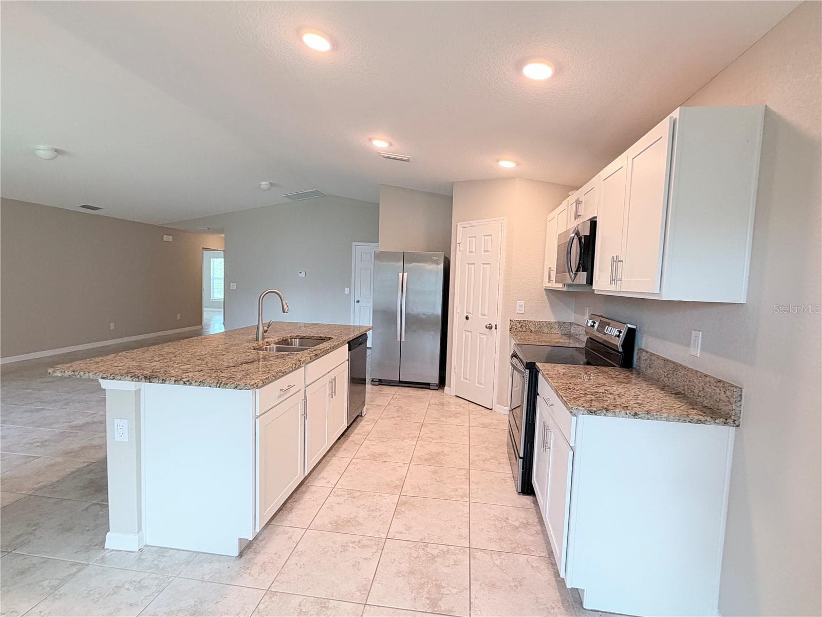 Single Family Residence at 1546 GLENAN RD, NORTH PORT, photo 3 of 17