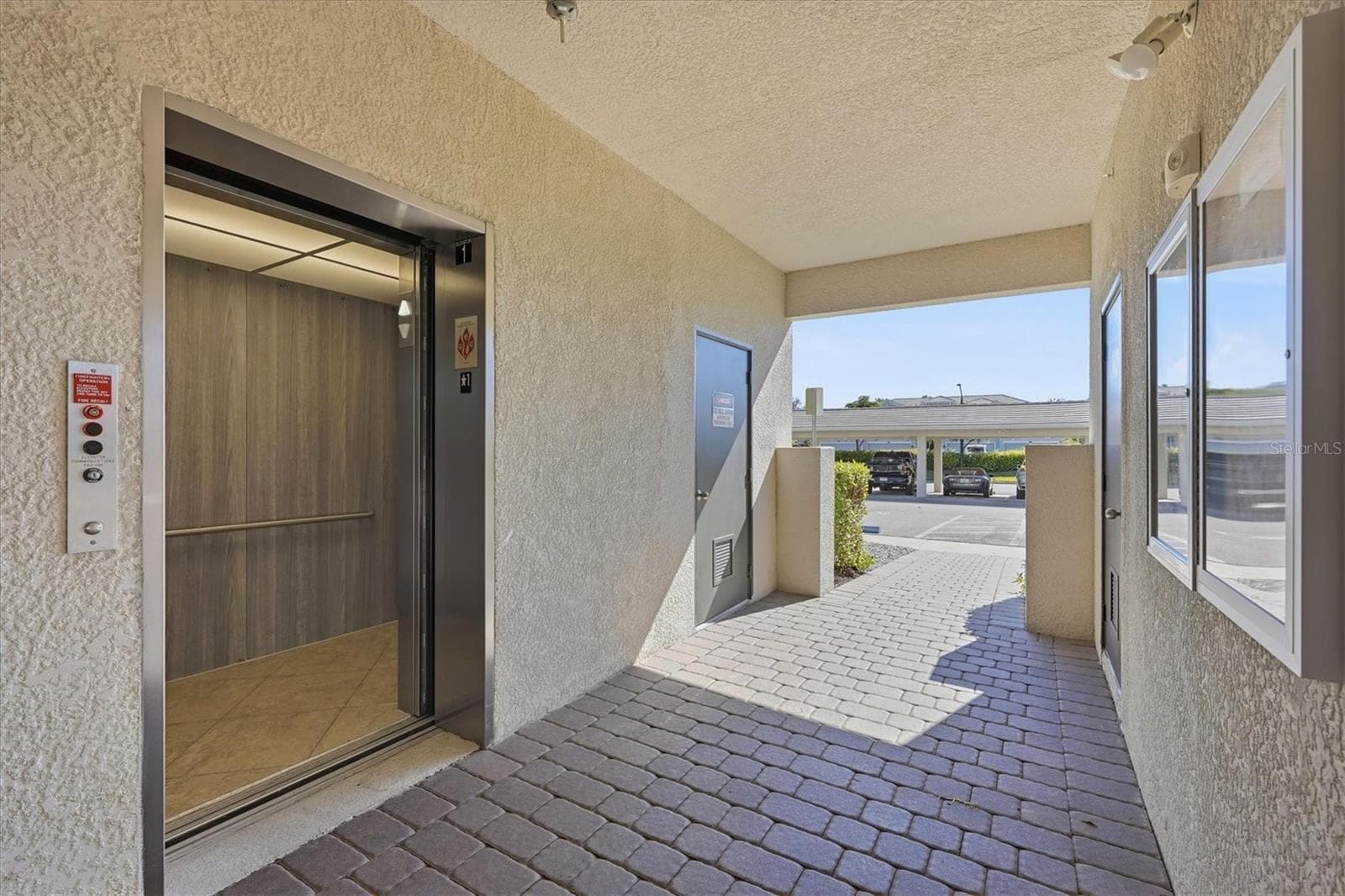 Condominium at 1020 TIDEWATER SHORES LOOP #104, BRADENTON, photo 5 of 52