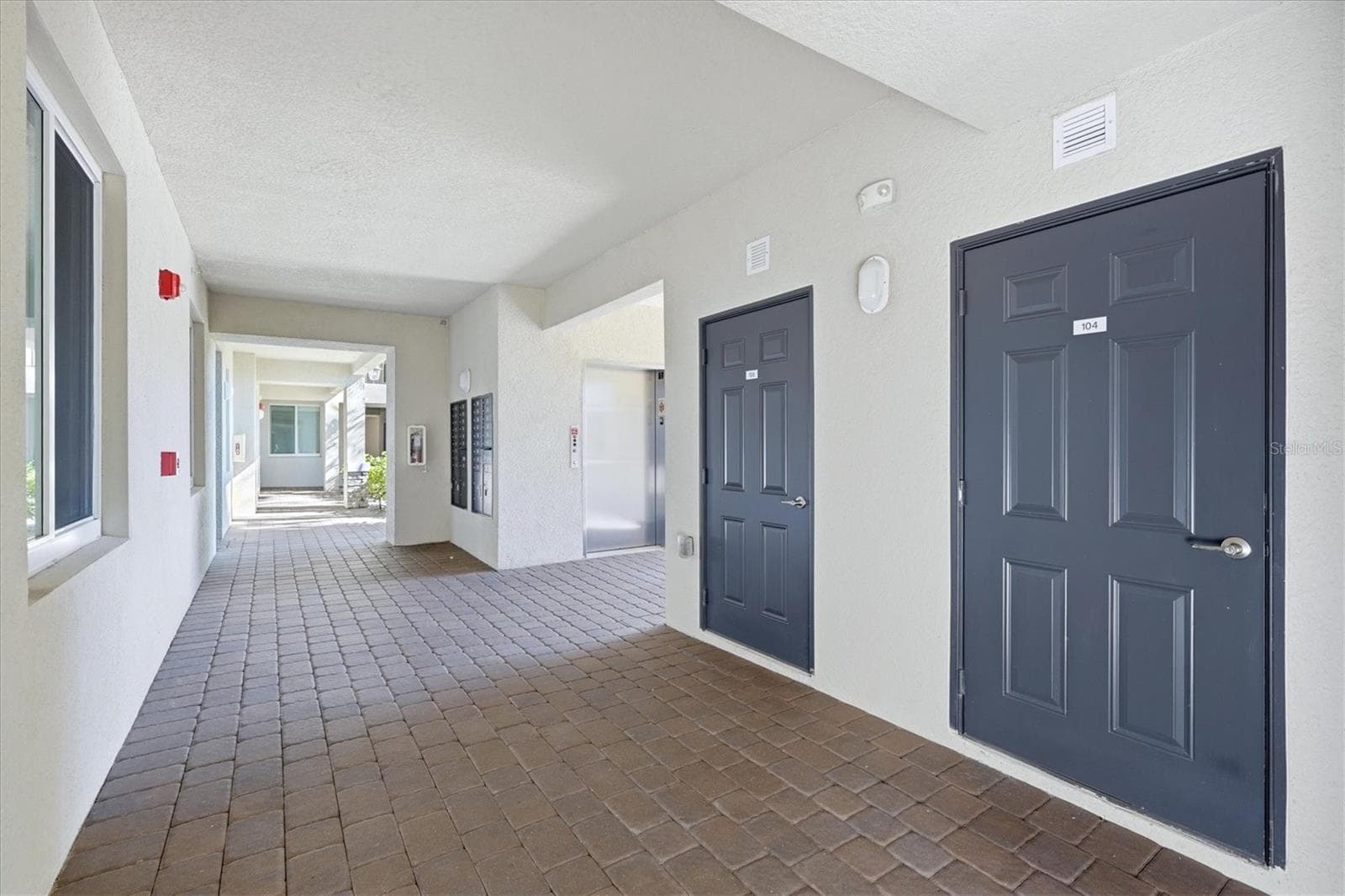 Condominium at 1020 TIDEWATER SHORES LOOP #104, BRADENTON, photo 6 of 52