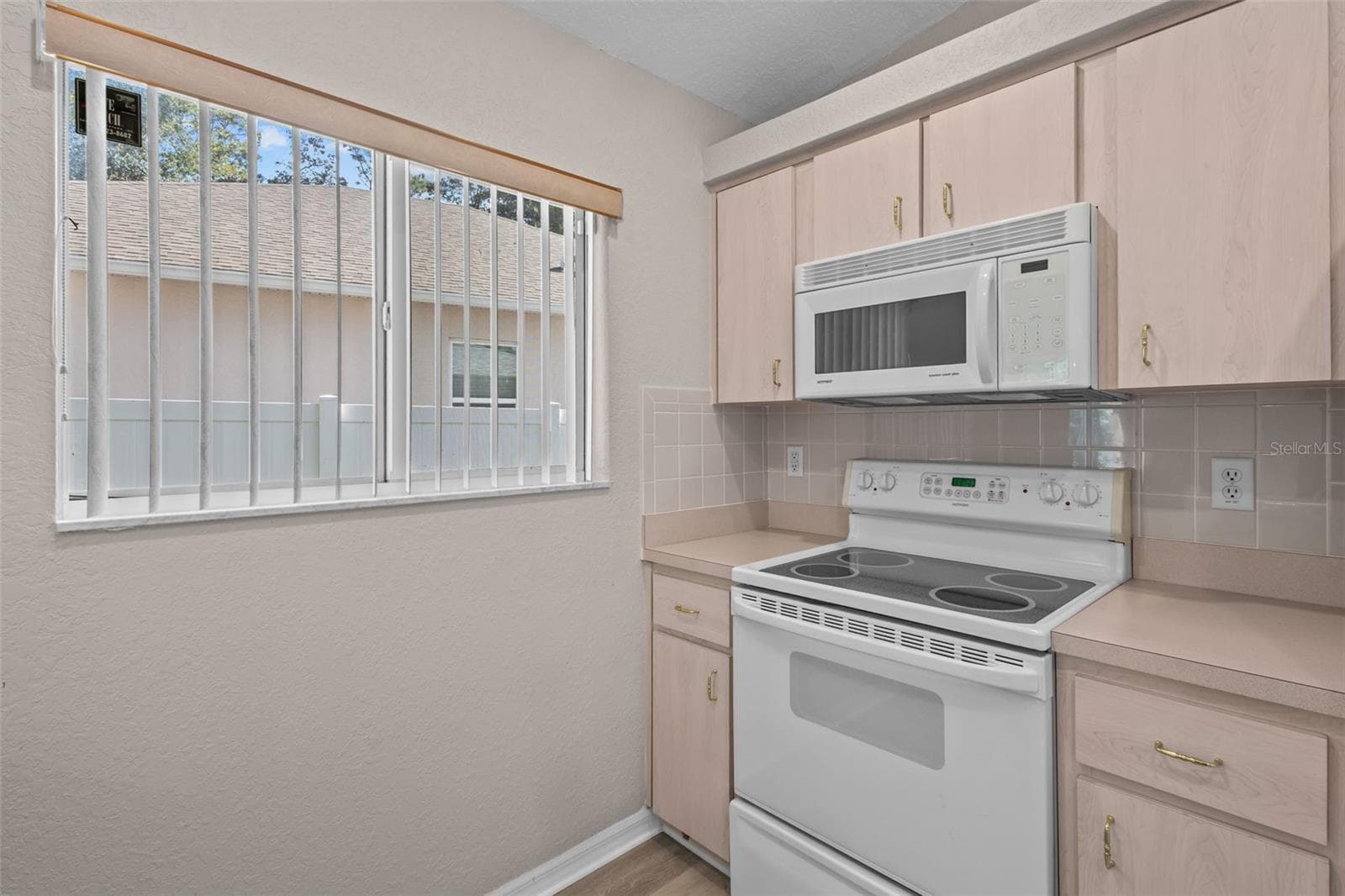 Single Family Residence at 7399 TANAWANDA TRL, SPRING HILL, photo 16 of 35