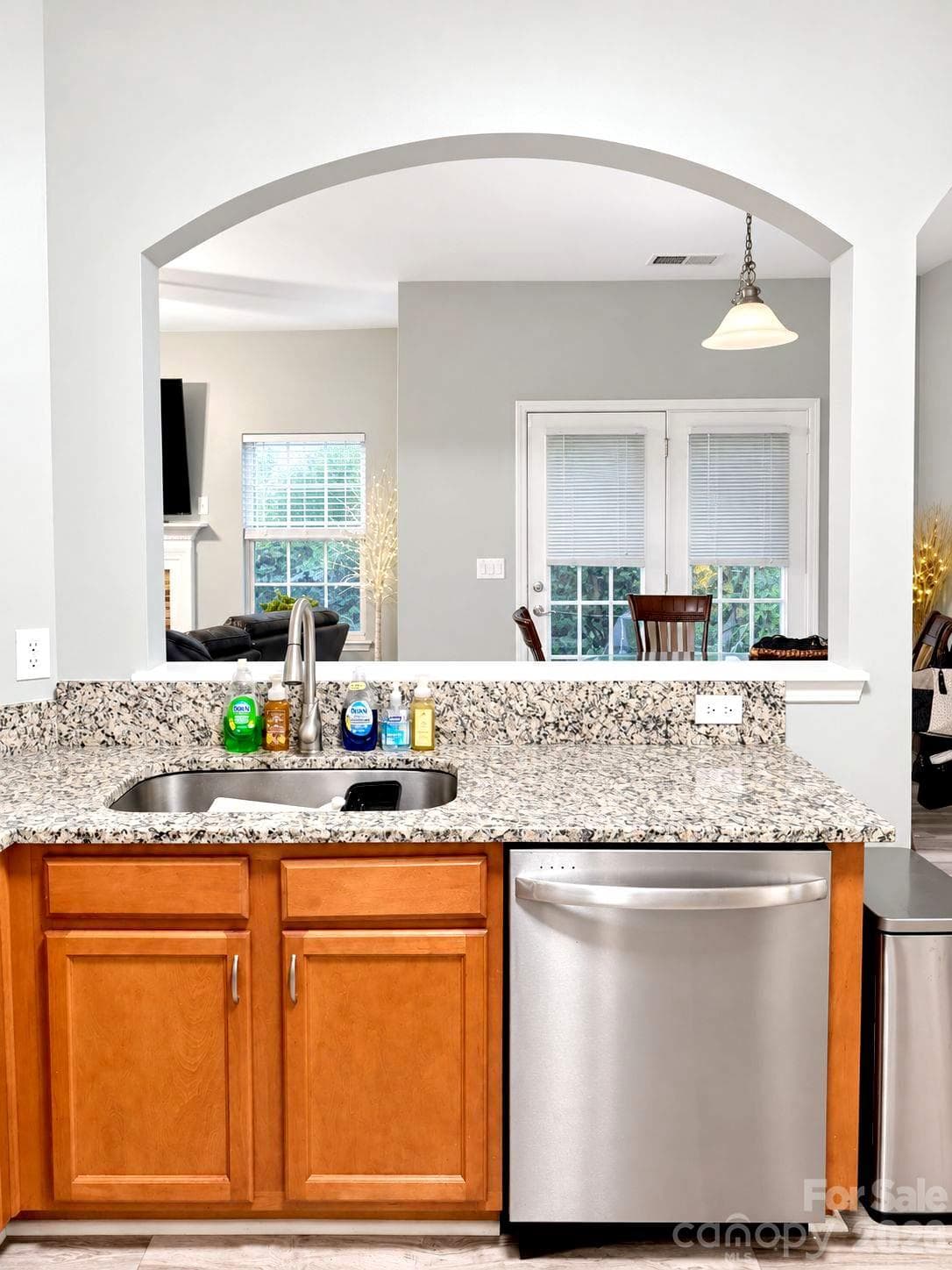 Single Family Residence at 964 Sundance Drive, Gastonia, photo 10 of 23