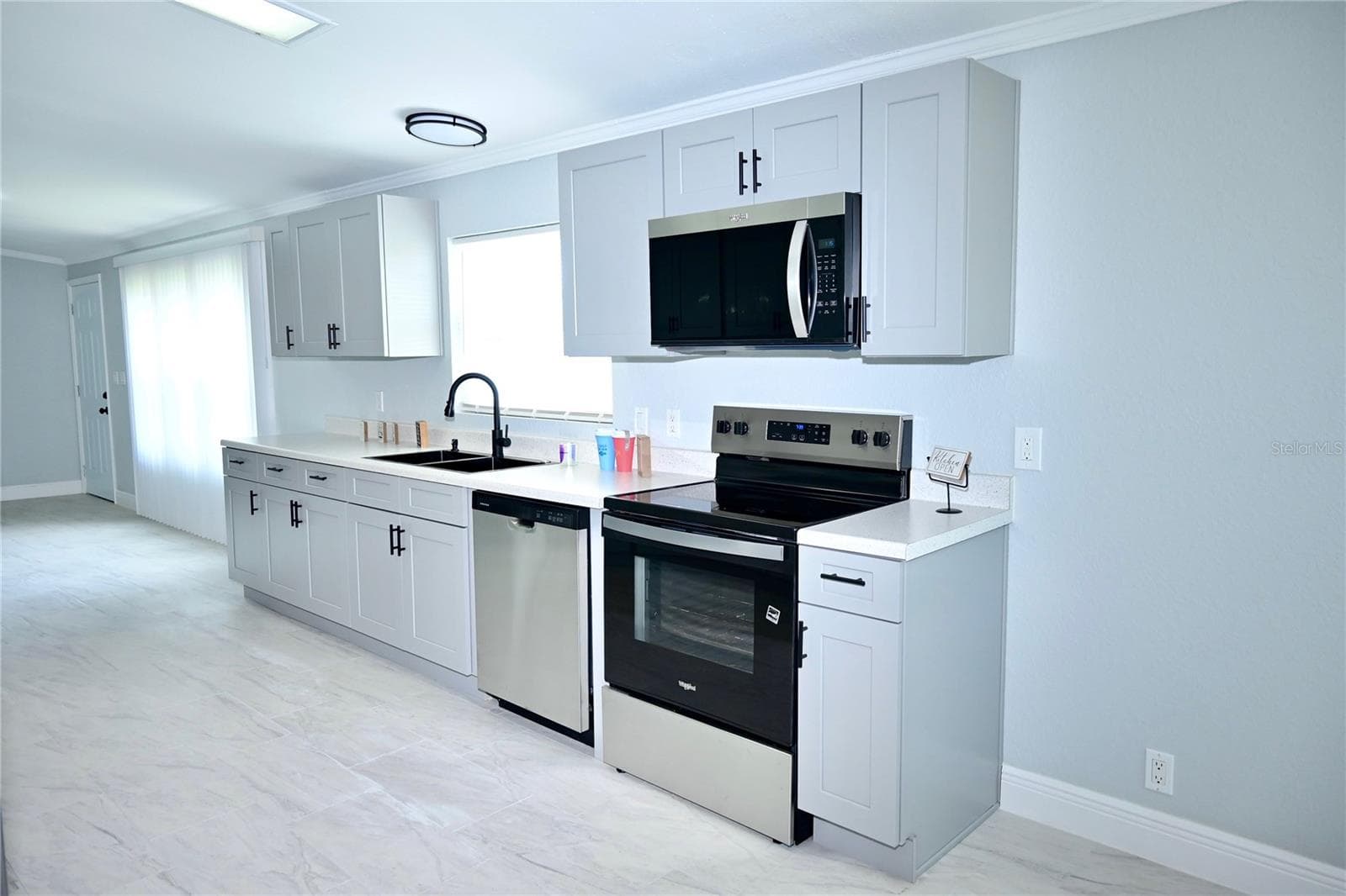 Manufactured Home at 308 EVANDEE CT, KISSIMMEE, photo 9 of 36