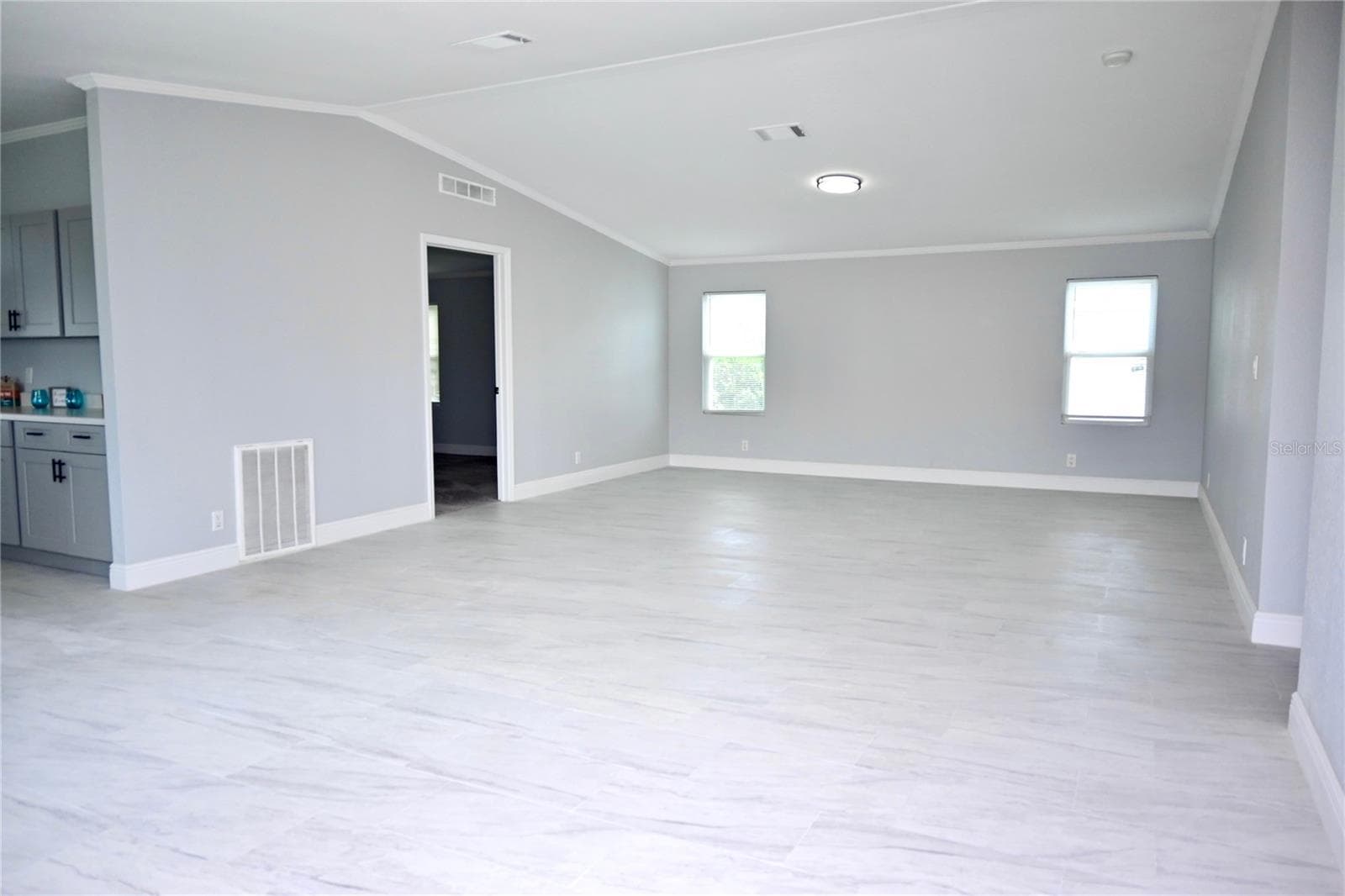 Manufactured Home at 308 EVANDEE CT, KISSIMMEE, photo 13 of 36