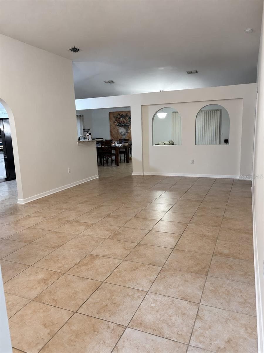 Single Family Residence at 304 MARION OAKS TRL, OCALA, photo 19 of 41