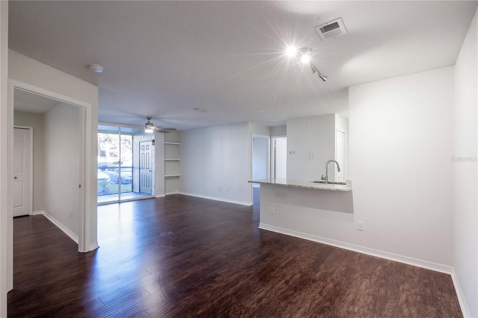Condominium at 8825 LATREC AVE #6105, ORLANDO, photo 10 of 34