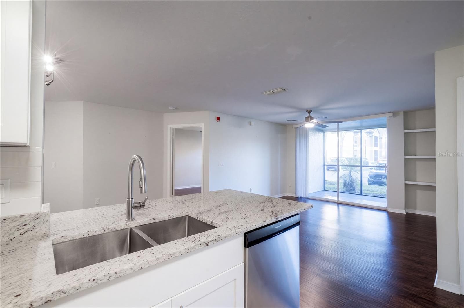 Condominium at 8825 LATREC AVE #6105, ORLANDO, photo 14 of 34