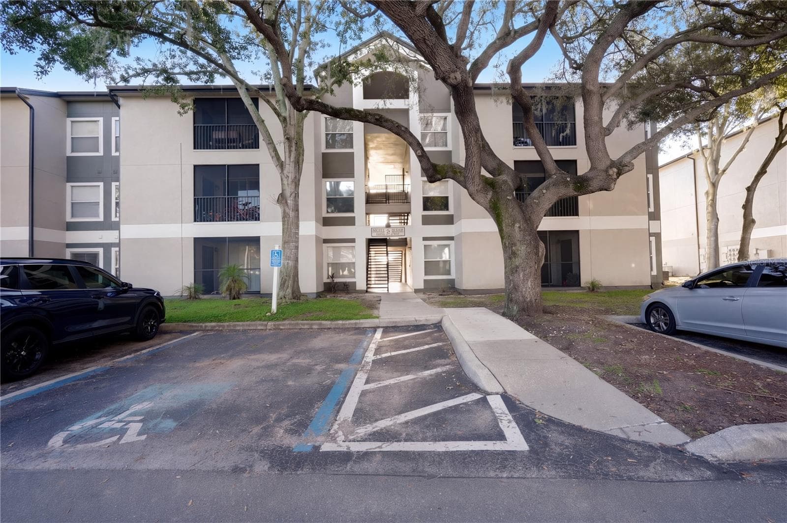 Condominium at 8825 LATREC AVE #6105, ORLANDO, photo 33 of 34