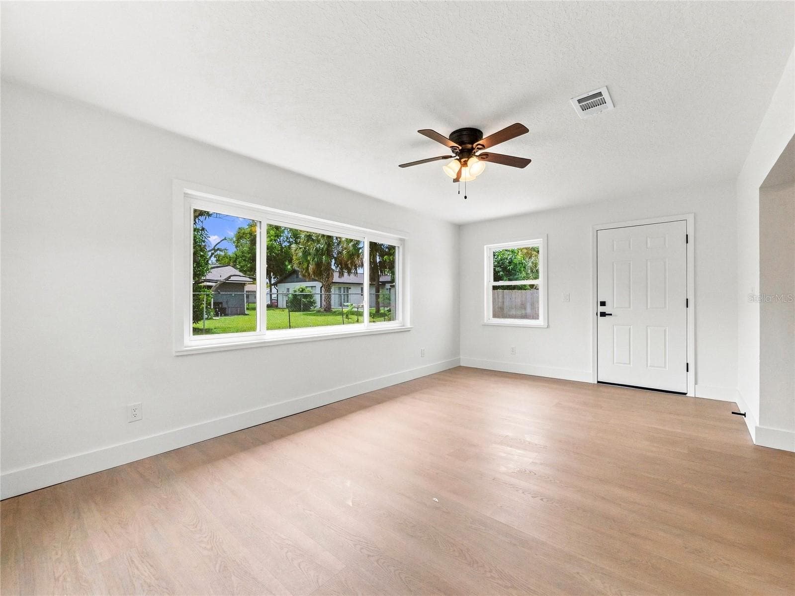 Single Family Residence at 135 IGUALA DR, KISSIMMEE, photo 13 of 35