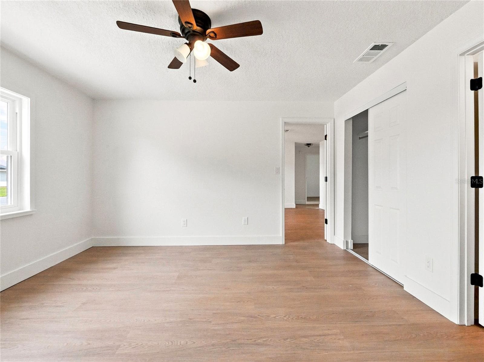 Single Family Residence at 135 IGUALA DR, KISSIMMEE, photo 15 of 35