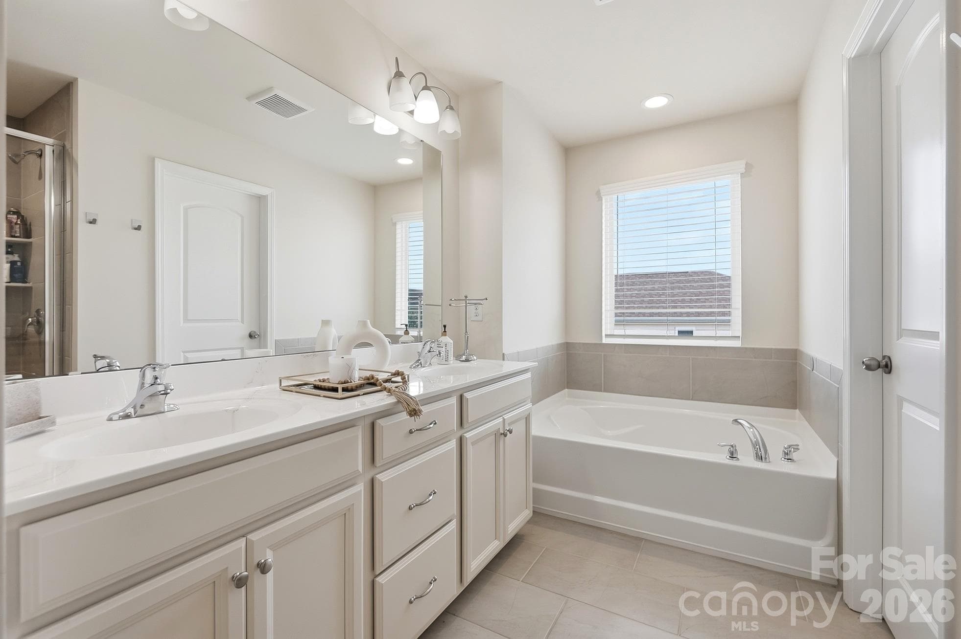 Single Family Residence at 19020 Hawk Haven Lane, Charlotte, photo 20 of 35