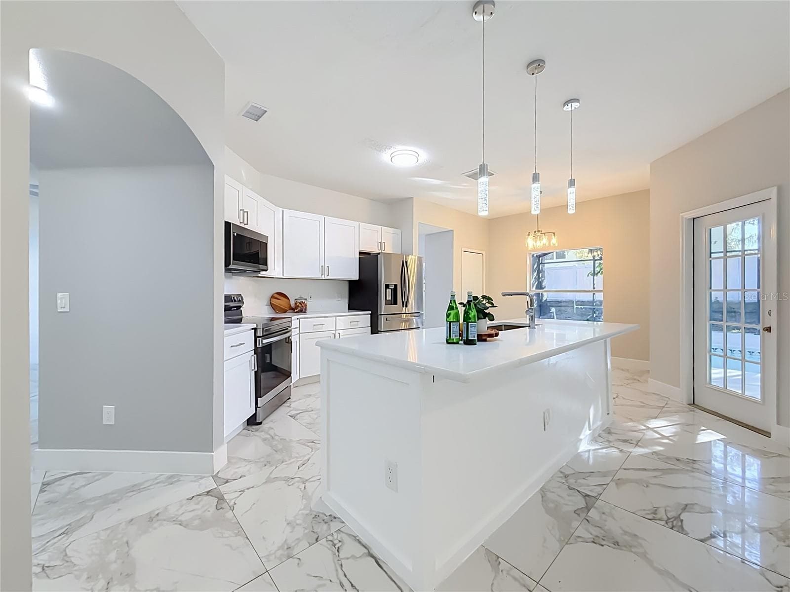 Single Family Residence at 4574 AGUILA PL, ORLANDO, photo 13 of 48