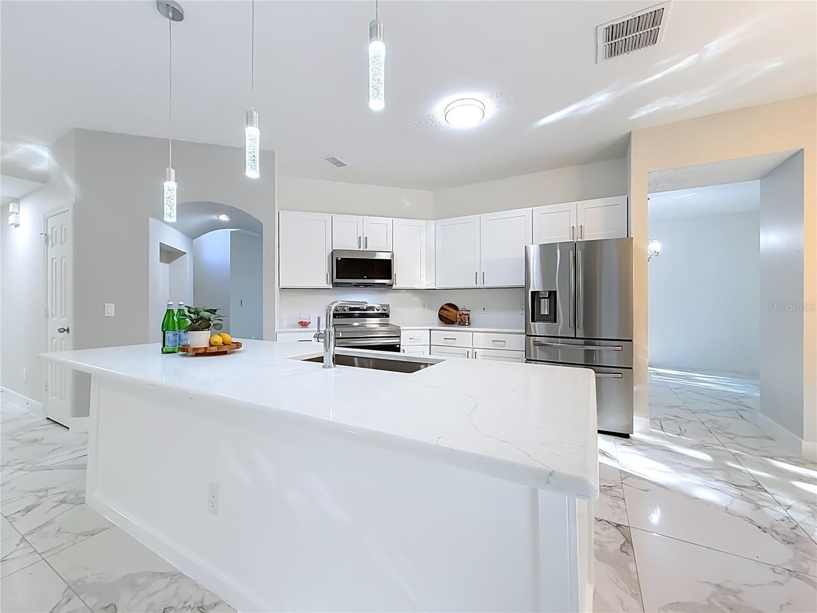 Single Family Residence at 4574 AGUILA PL, ORLANDO, photo 15 of 48