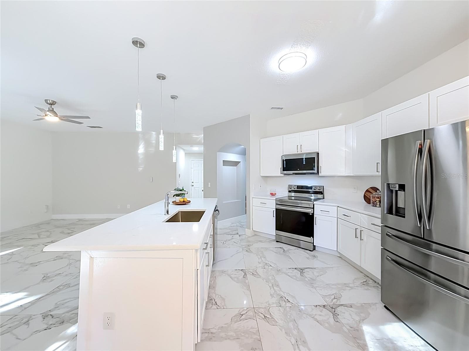 Single Family Residence at 4574 AGUILA PL, ORLANDO, photo 19 of 48