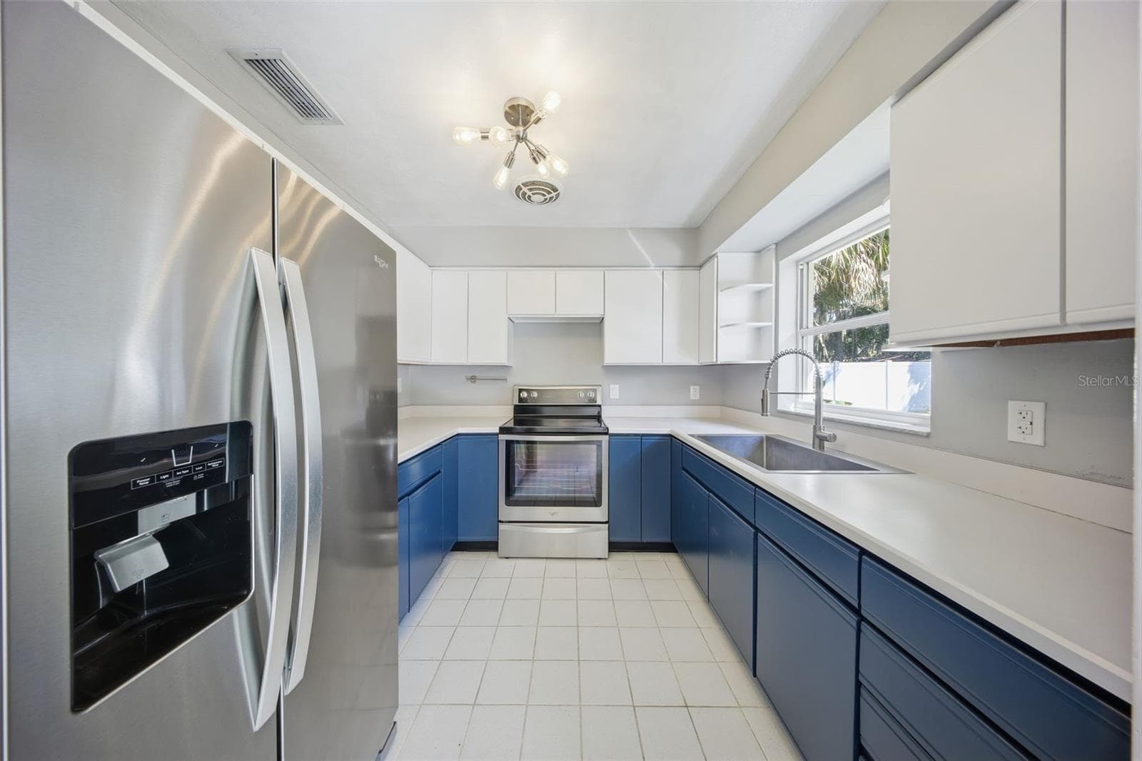 Newer Appliances - 111 E LAUREN CT, FERN PARK